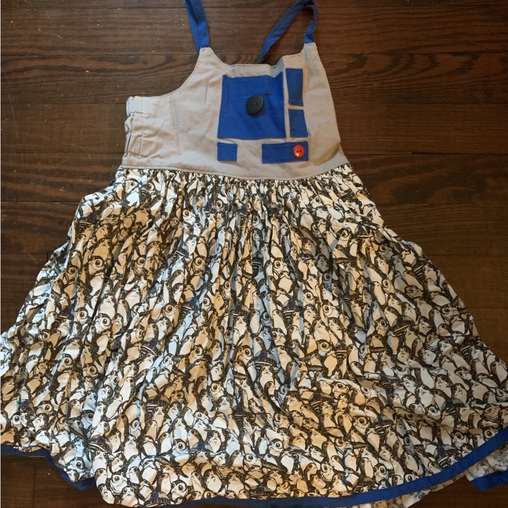 Star Wars R2D2 size 7